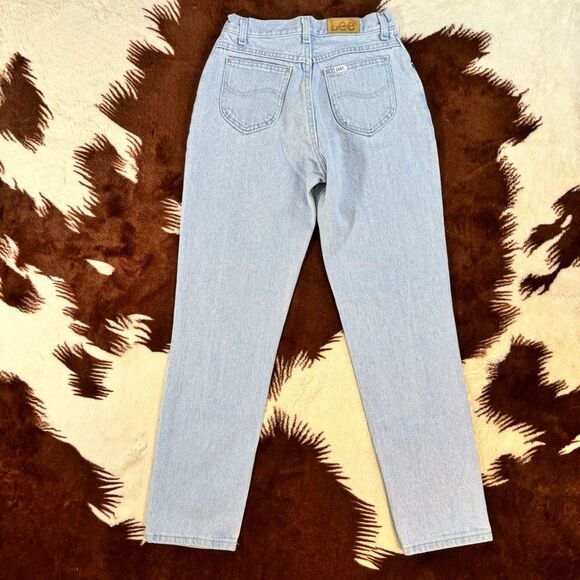 Vintage Lee Light Wash Jeans - Picture 7 of 8